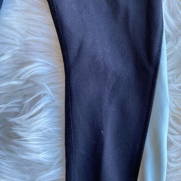 Capri Leggings - Picture 6 of 8